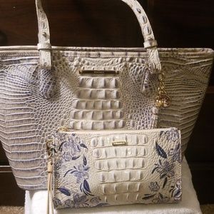 Brahmin Medium Asher and Daisy Indigo Wristlet